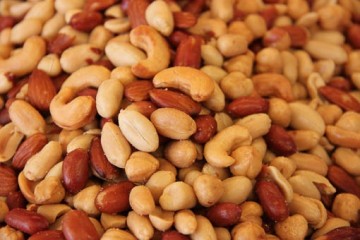 Verse notenmix met pindas